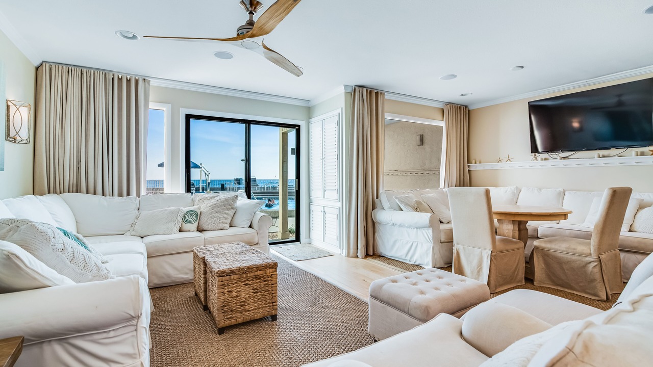Photo of Livingroom in Fort Bay
