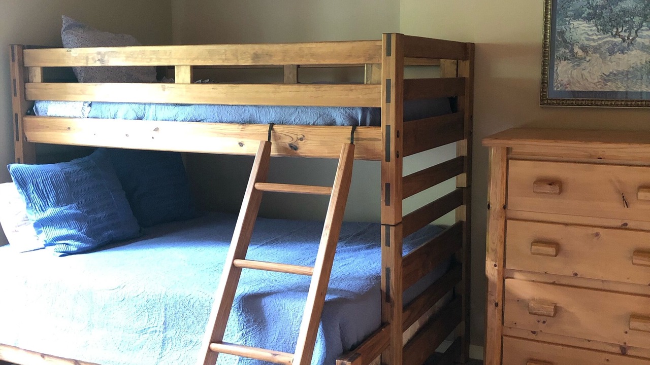 Photo of Bedroom in Cullowhee