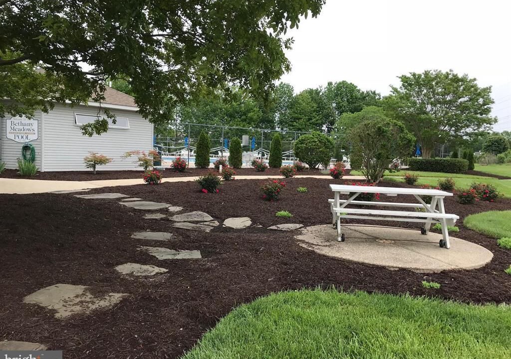 Photo of Outdoor in Bethany Breeze