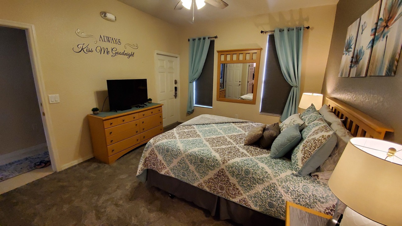 Photo of Bedroom in Regal Palms