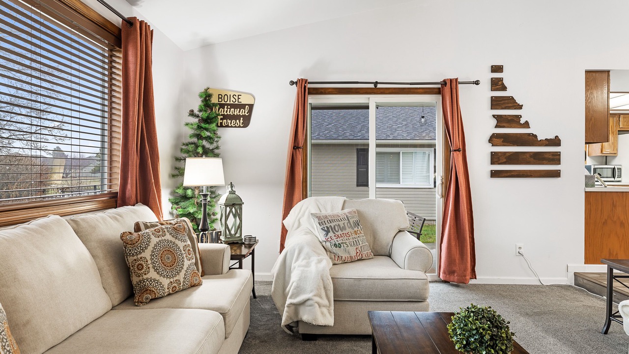 Photo of Livingroom in Meridian