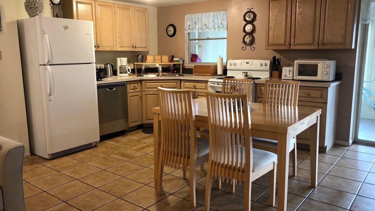 Photo of Kitchen in Gulf Gate Estates