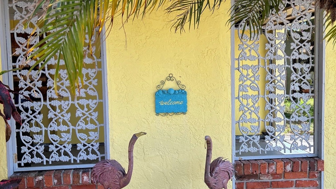 Photo of Outdoor in Gulf Gate Estates
