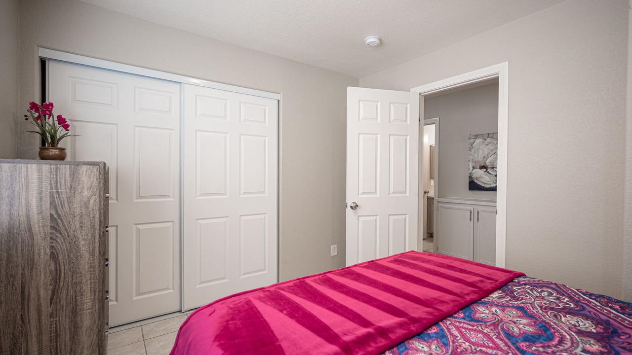 Photo of Bedroom in River Mountain