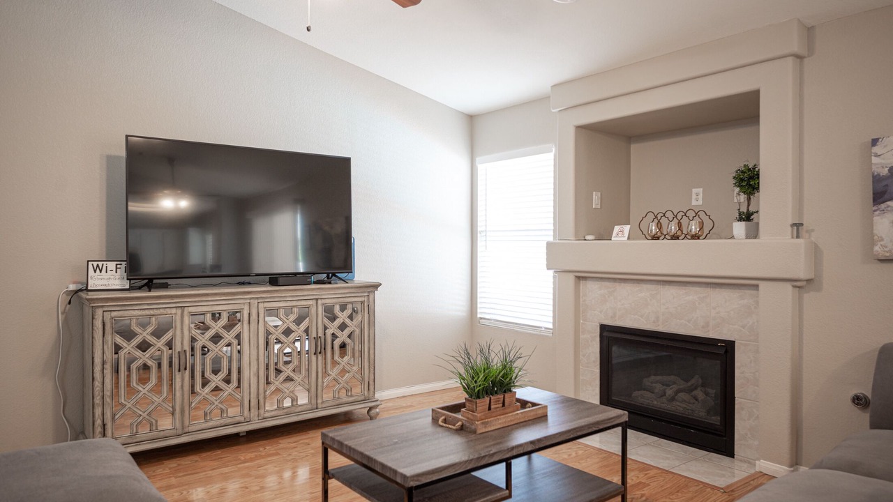 Photo of Livingroom in River Mountain