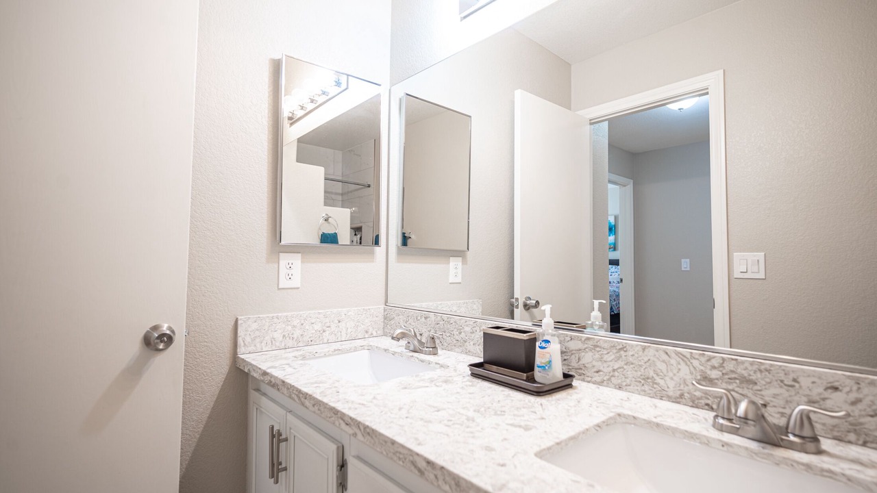 Photo of Bathroom in River Mountain