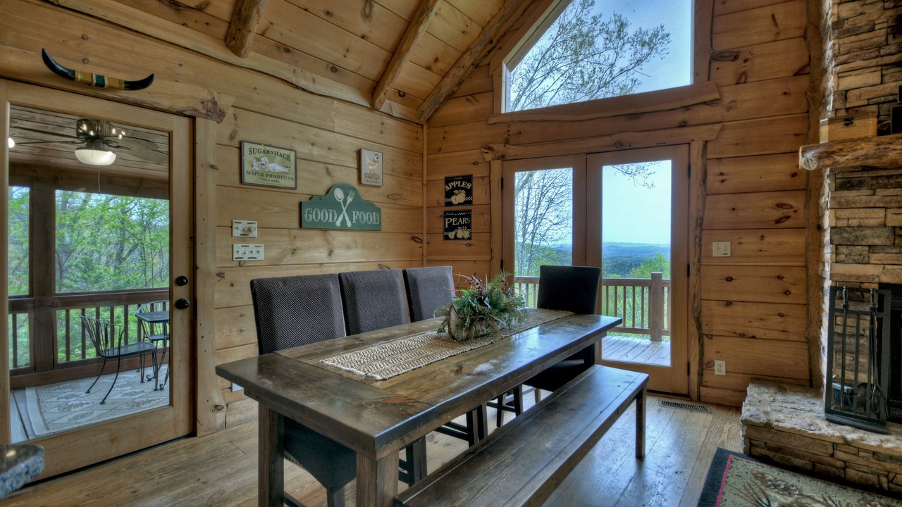 Photo of Bedroom in Raccoon Ridge