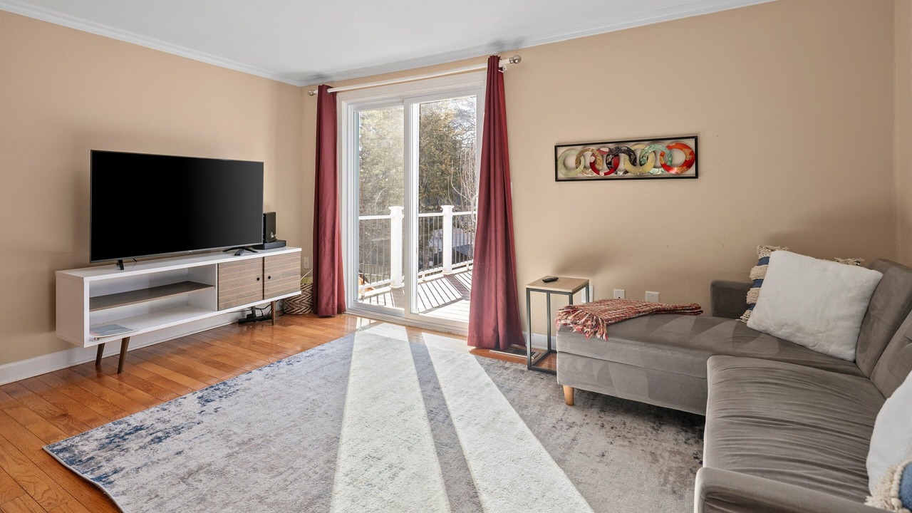 Photo of Livingroom in Potomac Falls