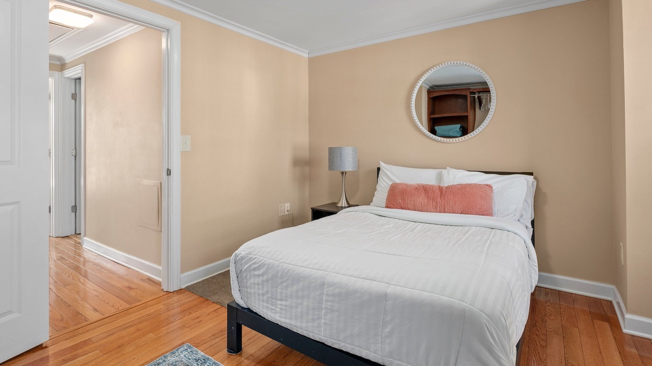 Photo of Bedroom in Potomac Falls