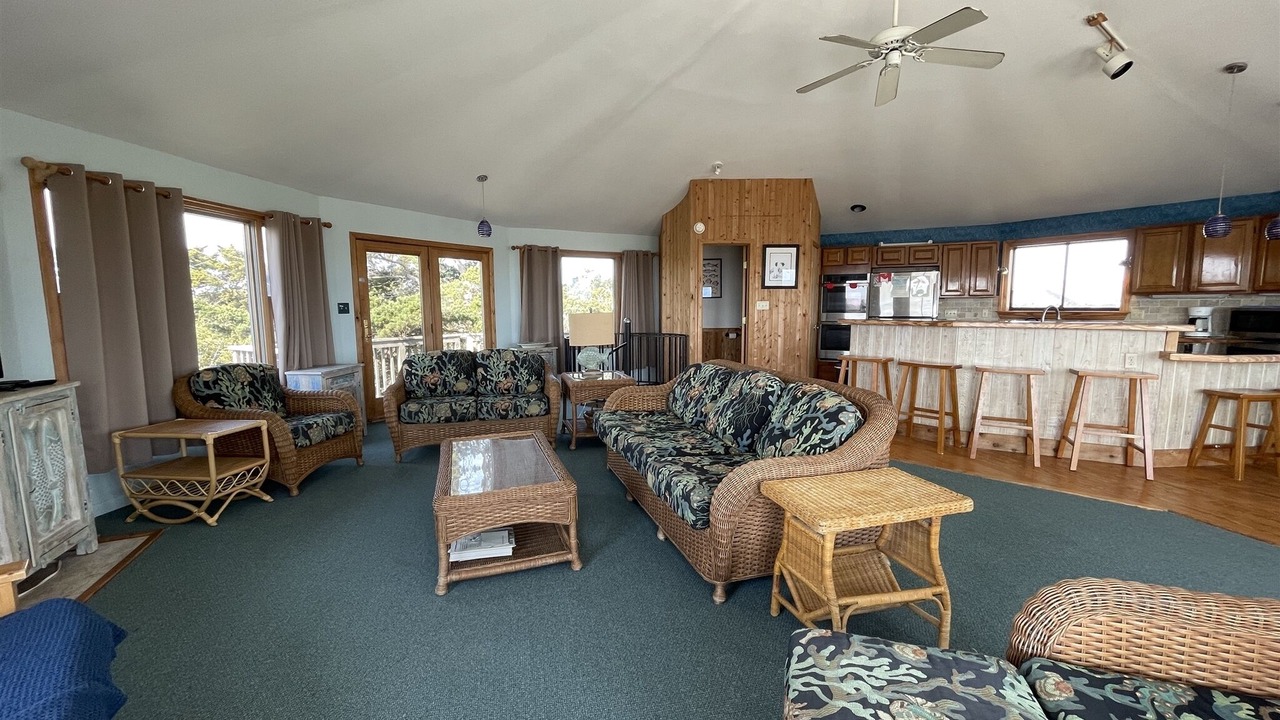 Photo of Livingroom in Avon