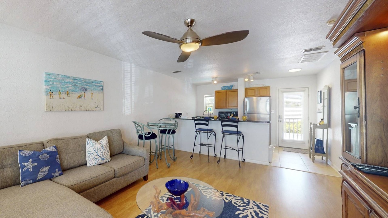 Photo of Livingroom in Pass-a-Grille Historic District