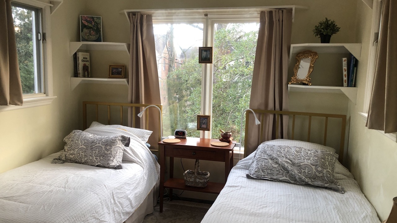 Photo of Bedroom in Woodmont Triangle