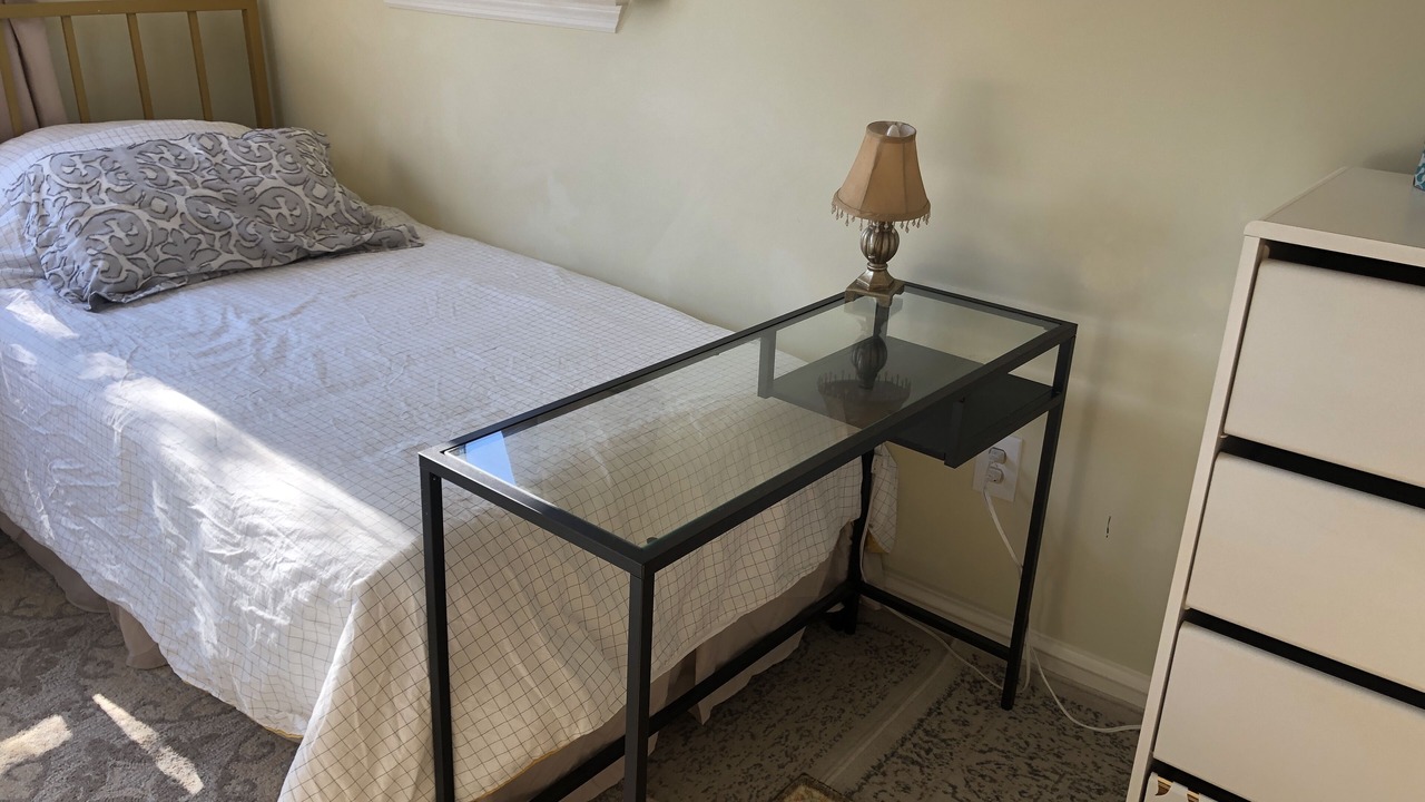 Photo of Bedroom in Woodmont Triangle