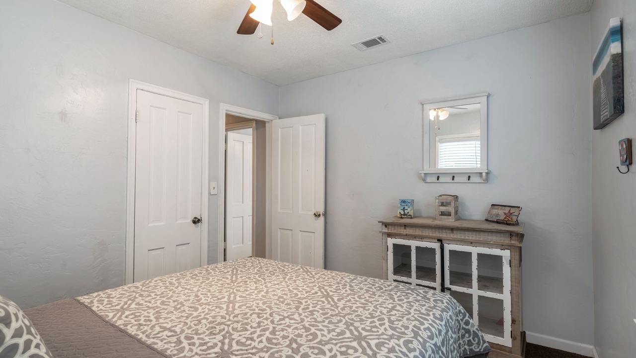 Photo of Bedroom in Dock Junction