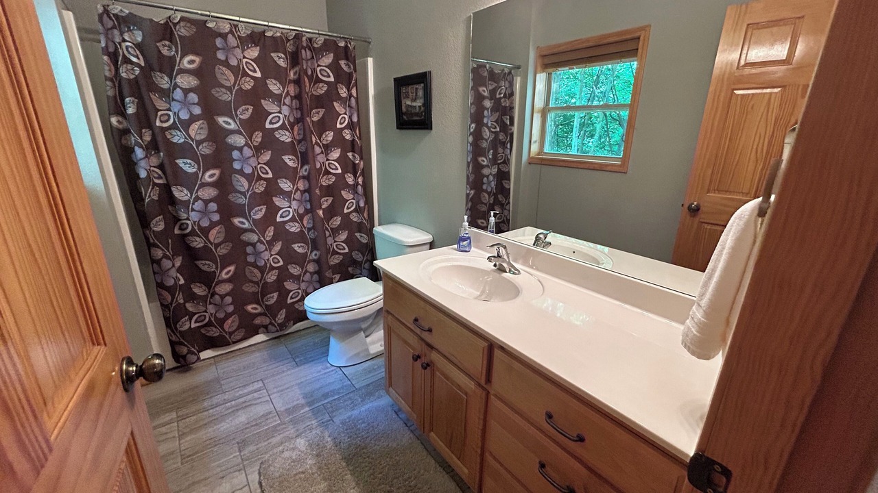 Photo of Bathroom in Murphy