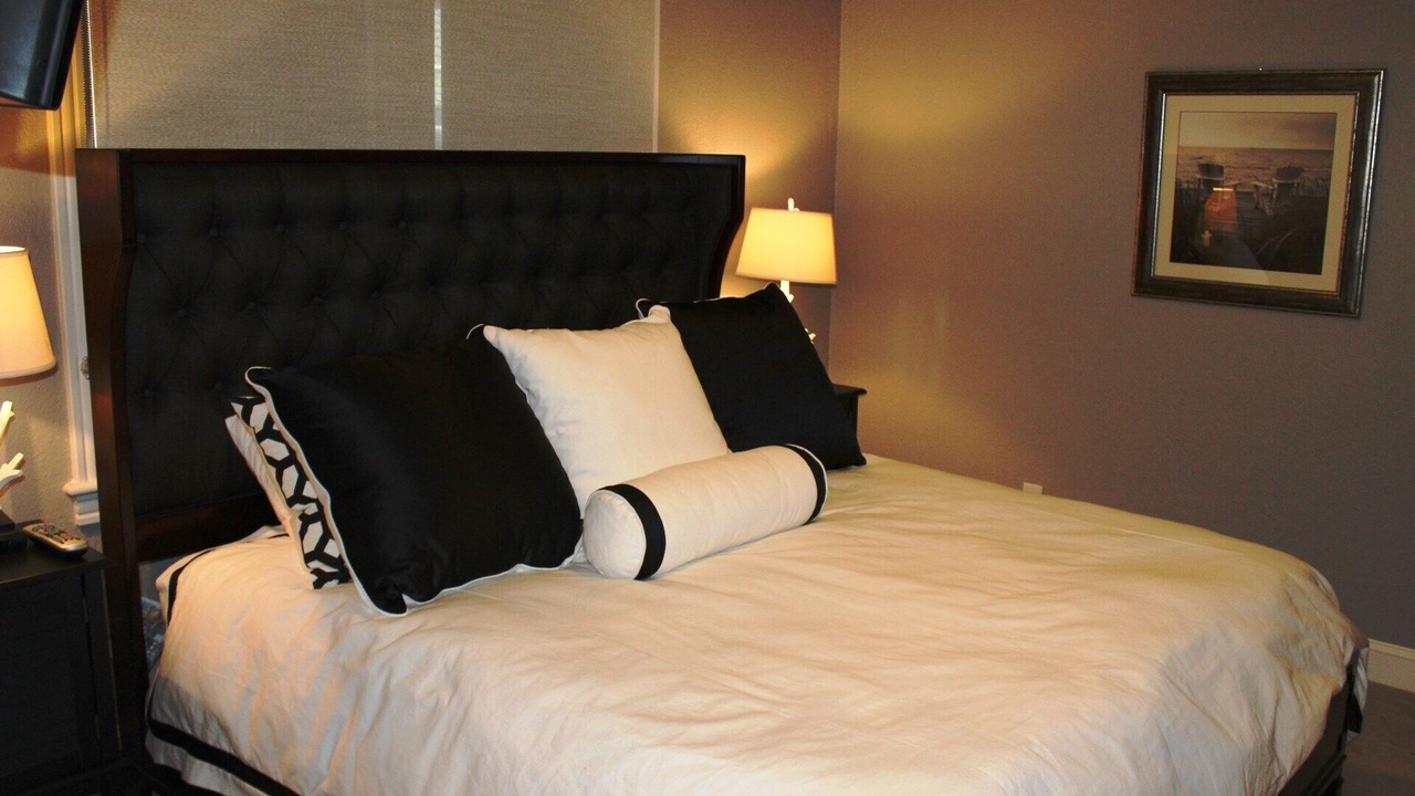 Photo of Bedroom in Manteo