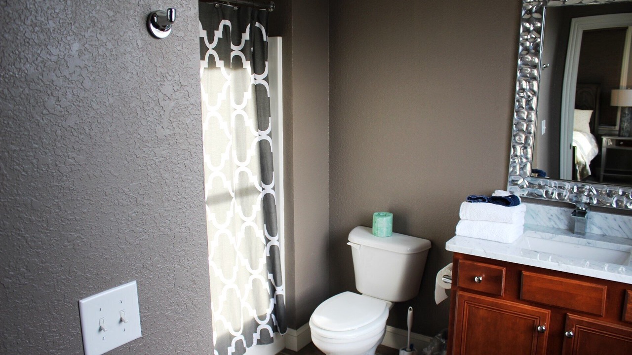 Photo of Bathroom in Manteo