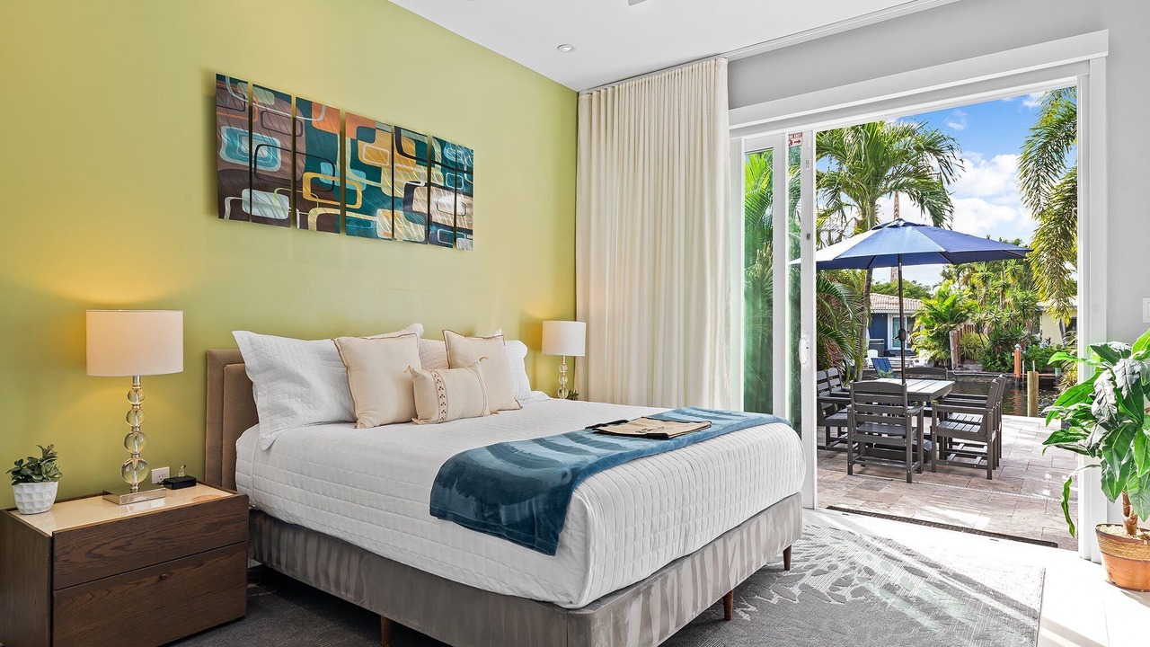 Photo of Bedroom in Wilton Manors