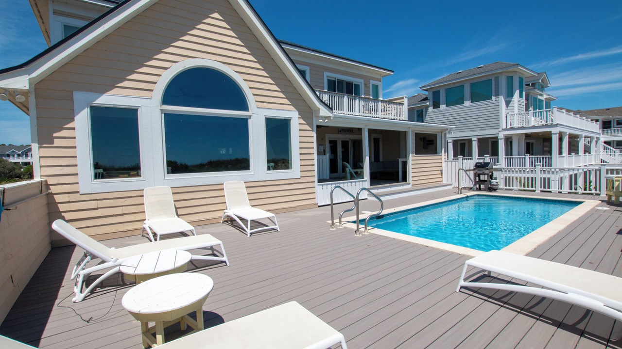 Photo of Outdoor in Corolla Light