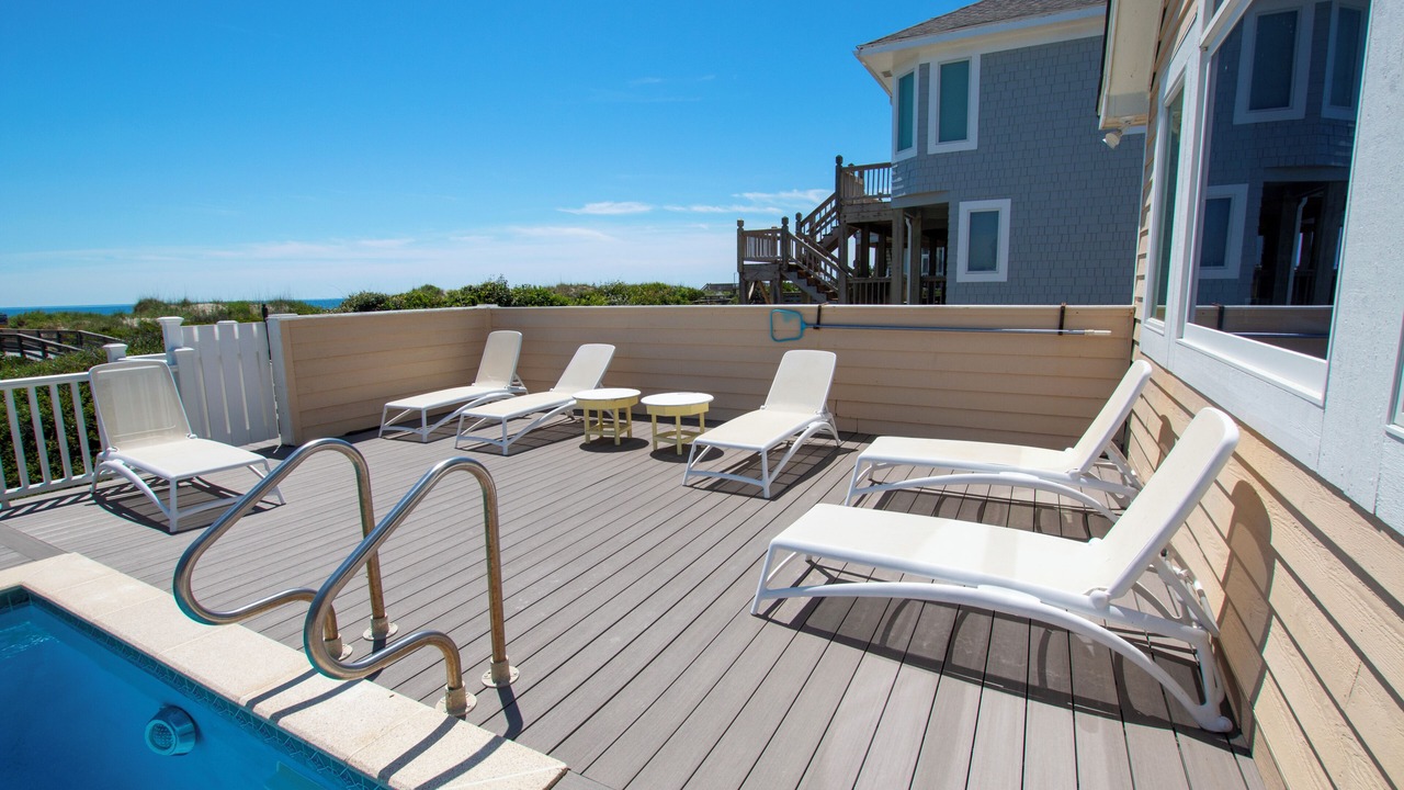 Photo of Outdoor in Corolla Light
