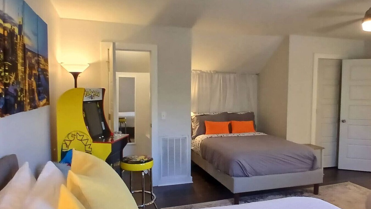 Photo of Bedroom in Inglewood