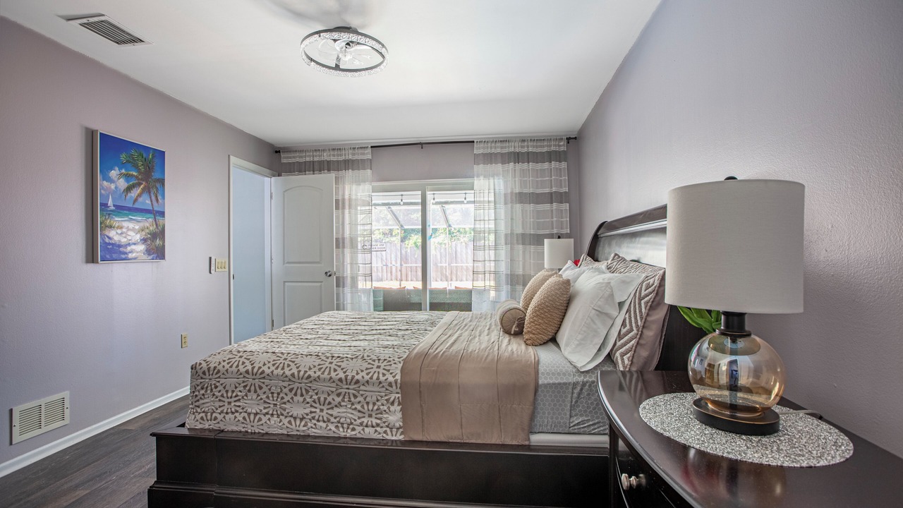 Photo of Bedroom in Lake Sarasota