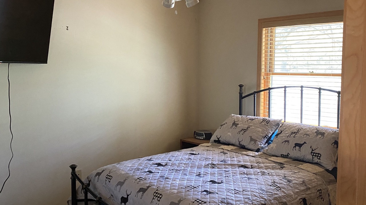 Photo of Bedroom in Pinetop