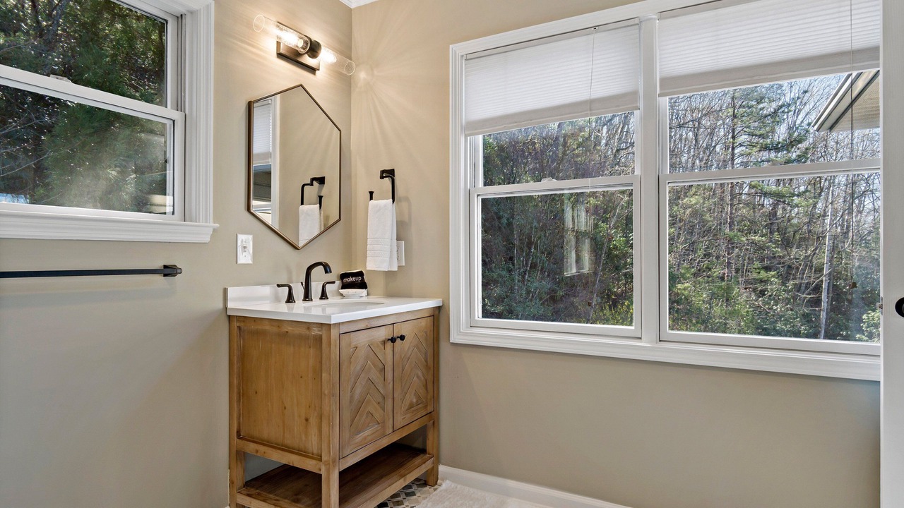Photo of Bathroom in Fairview