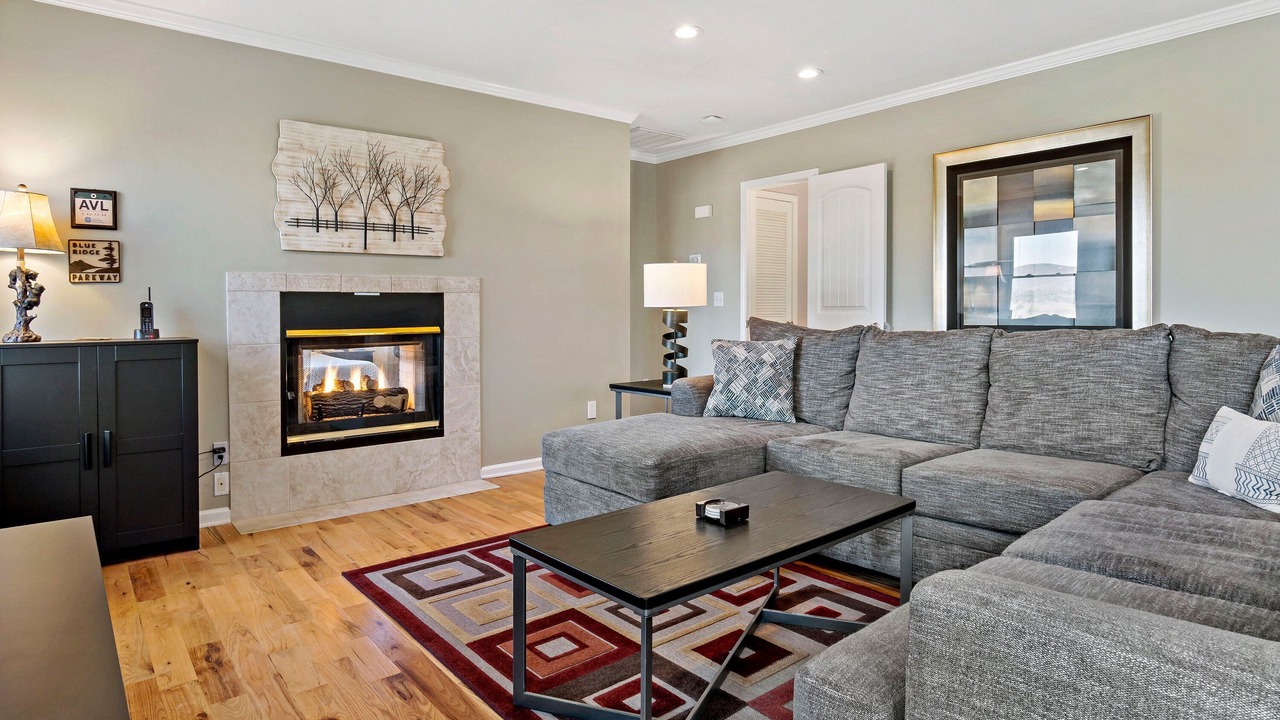 Photo of Livingroom in Fairview