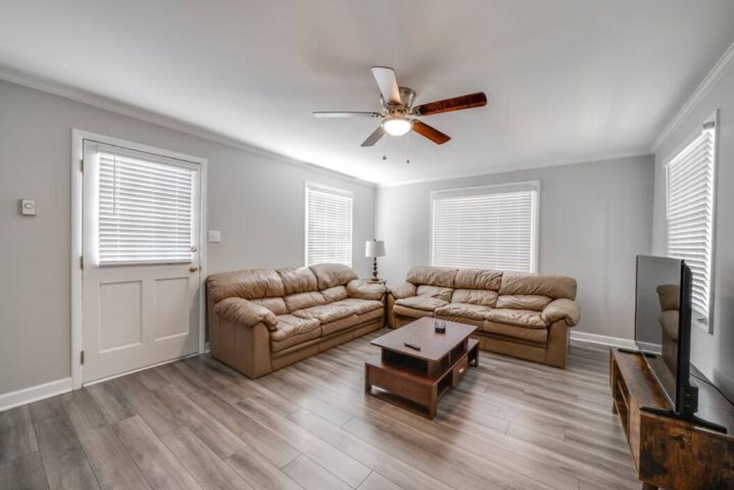 Photo of Livingroom in North Raleigh