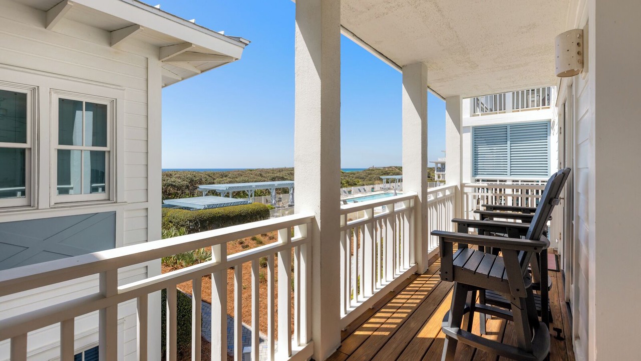 Photo of Patio Balcony in Gulf District