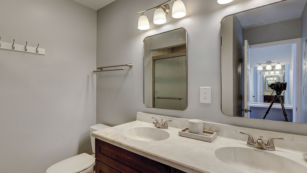 Photo of Bathroom in Shipyard Plantation