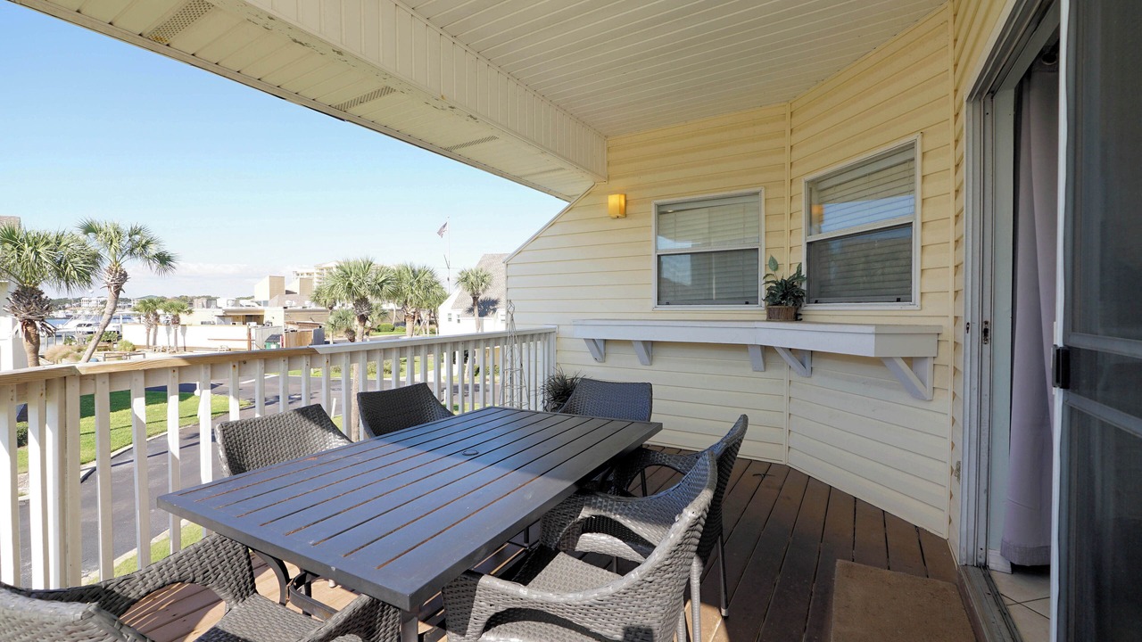 Photo of Patio Balcony in Holiday Isle