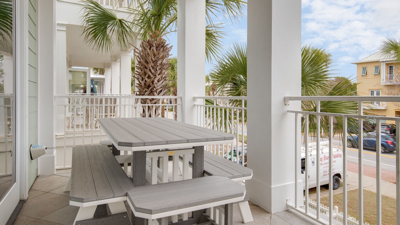 Photo of Patio Balcony in Frangista Beach
