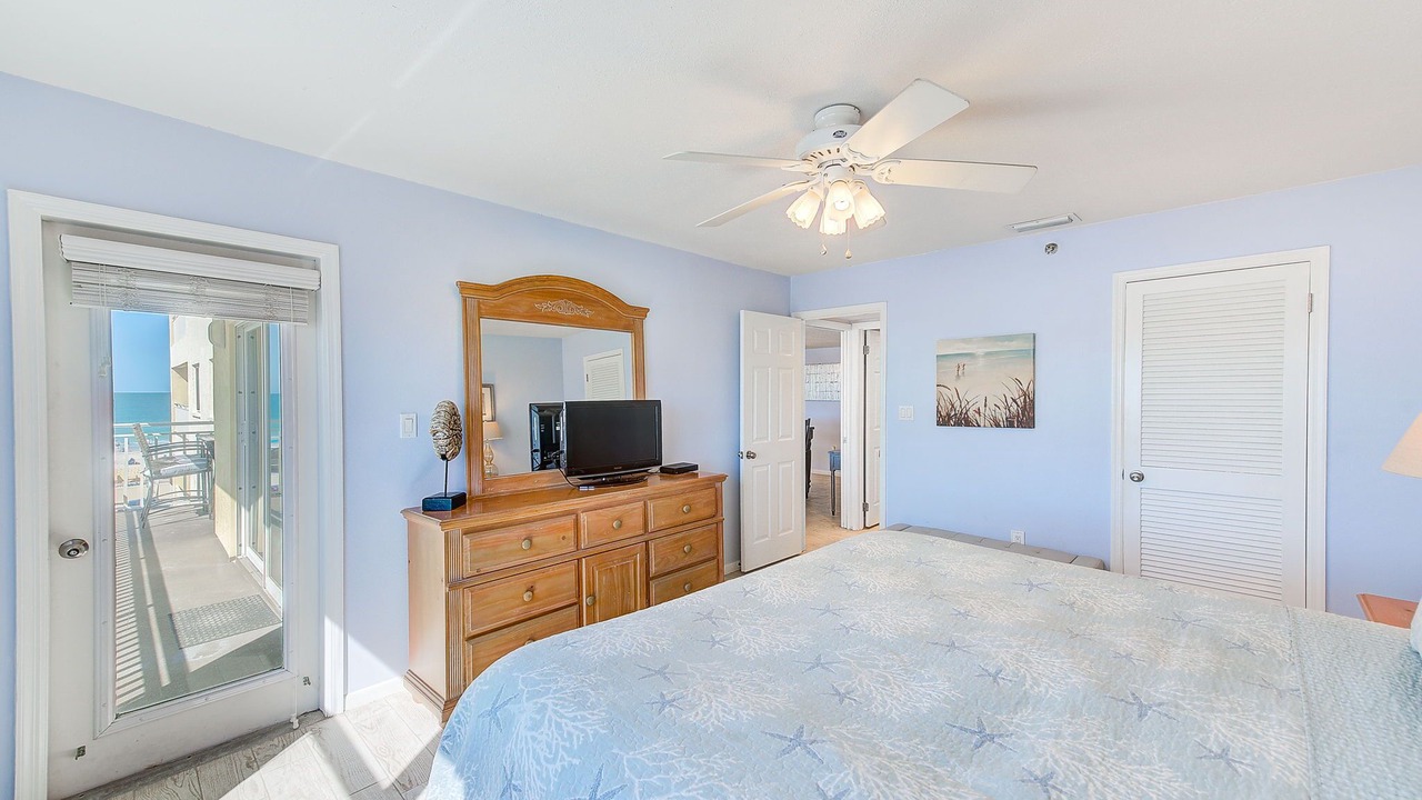 Photo of Bedroom in Redington Shores