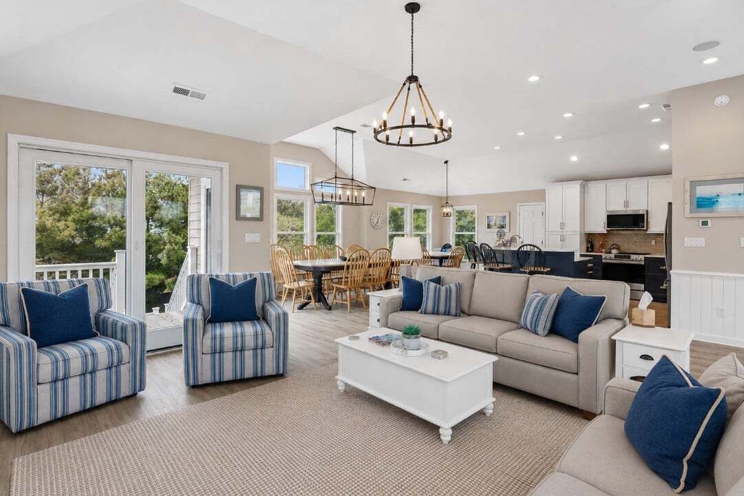Photo of Livingroom in Whalehead Beach