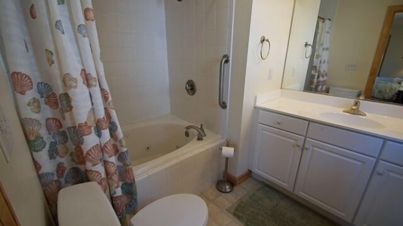 Photo of Bathroom in Kill Devil Hills