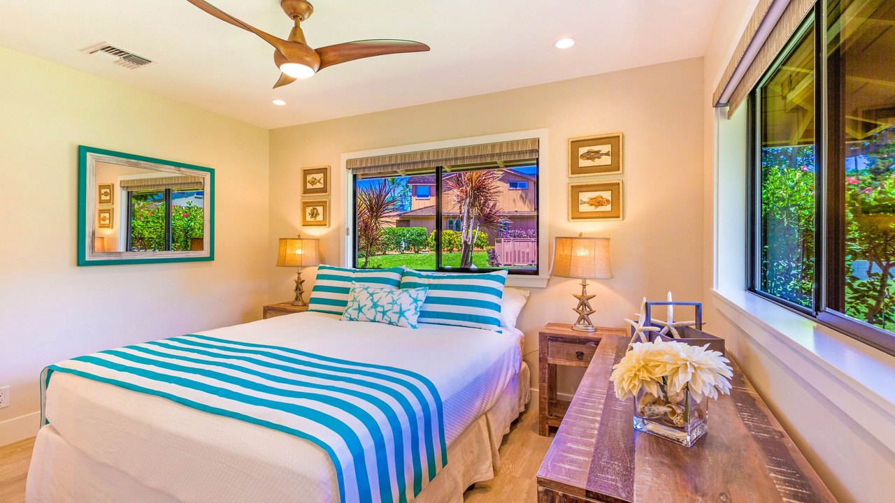Photo of Bedroom in Historic Lahaina Front Street