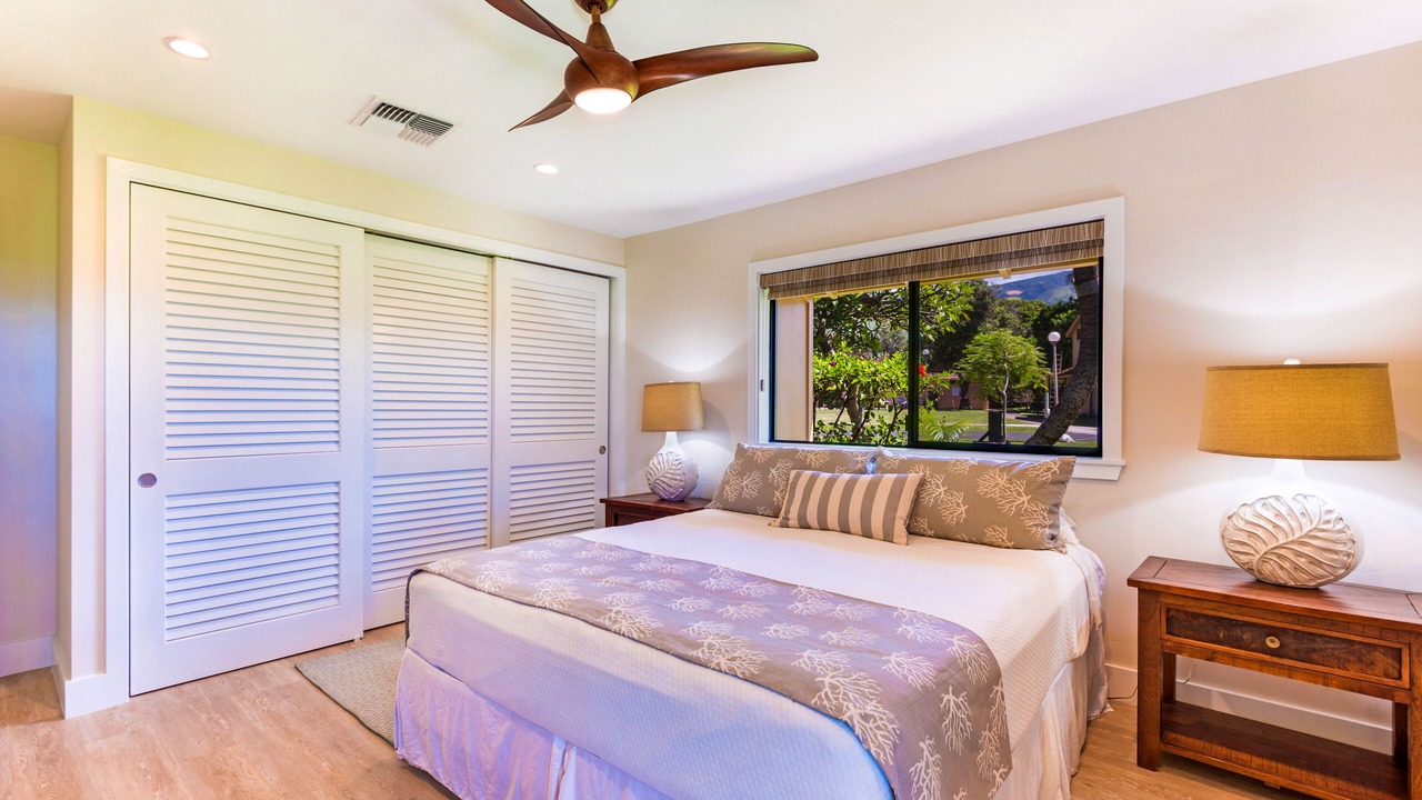 Photo of Bedroom in Historic Lahaina Front Street