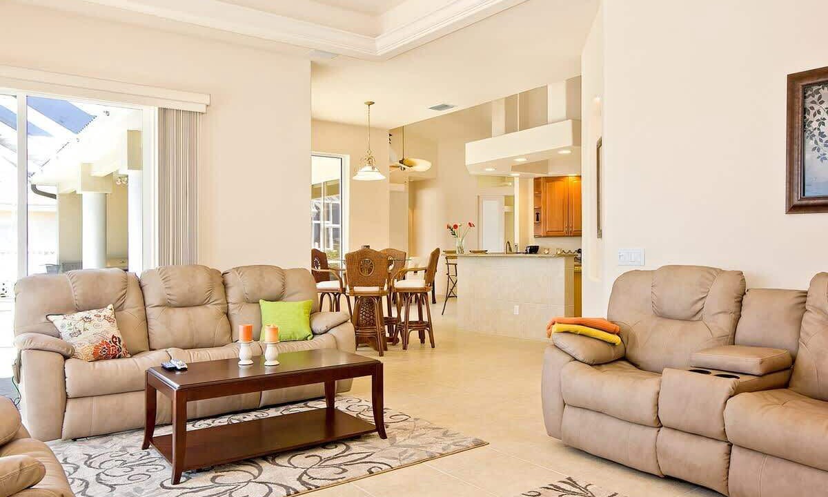 Photo of Livingroom in Pelican
