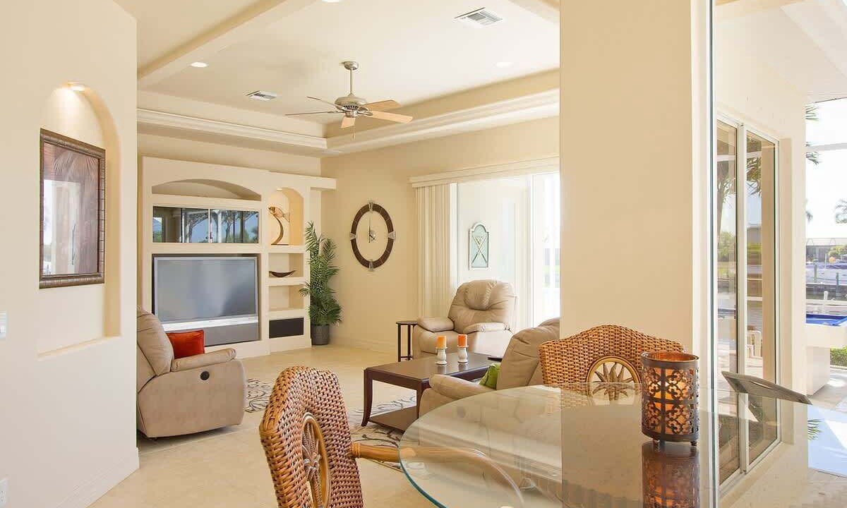 Photo of Livingroom in Pelican