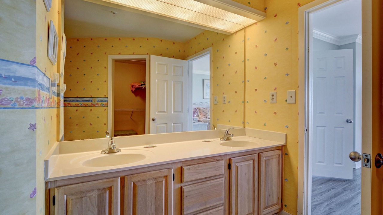 Photo of Bathroom in Shell Island