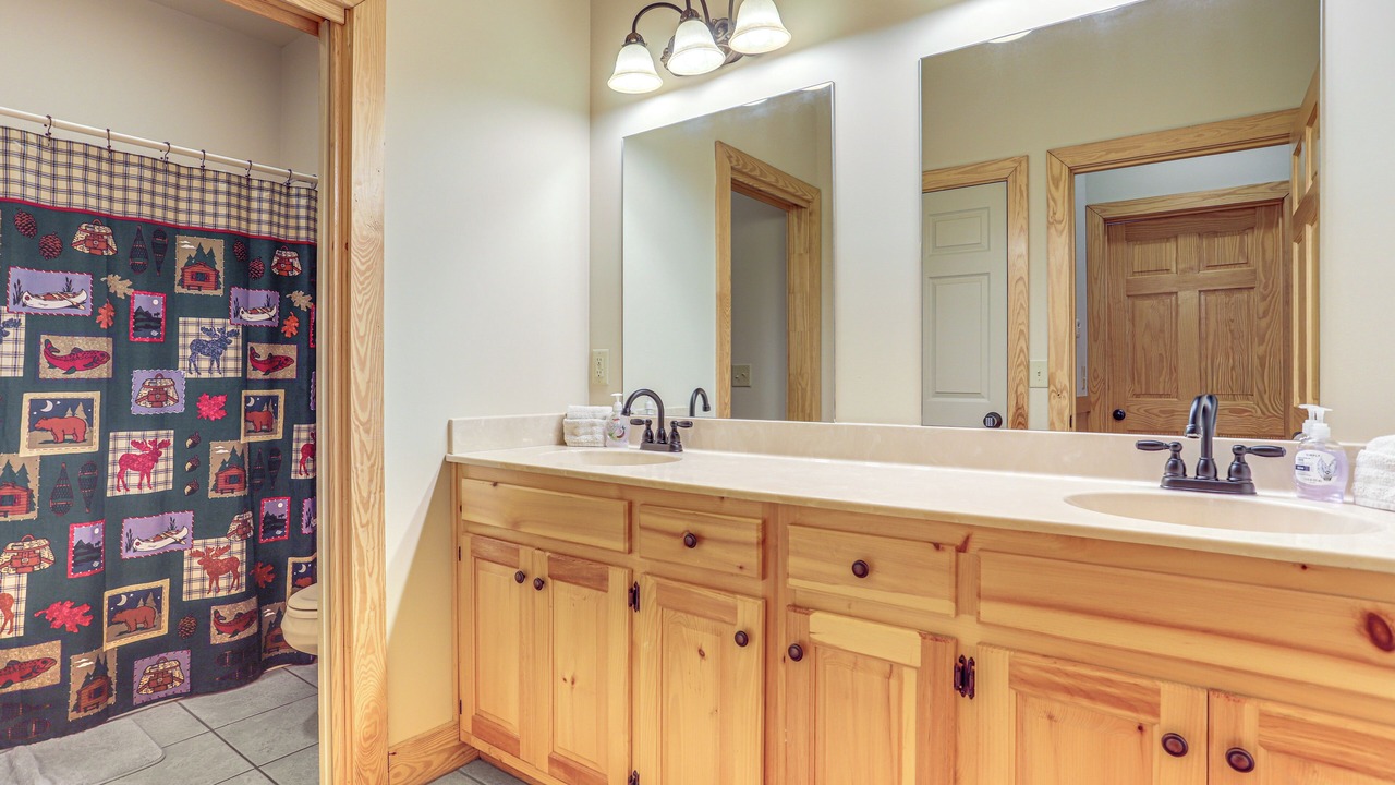 Photo of Bathroom in Murrayville
