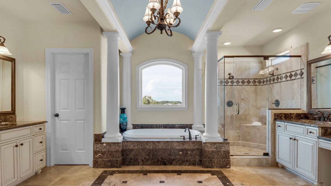 Photo of Bathroom in Avalon Beach Estates