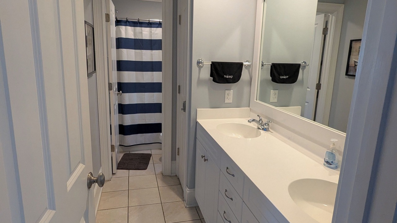 Photo of Bathroom in Wilmington Beach