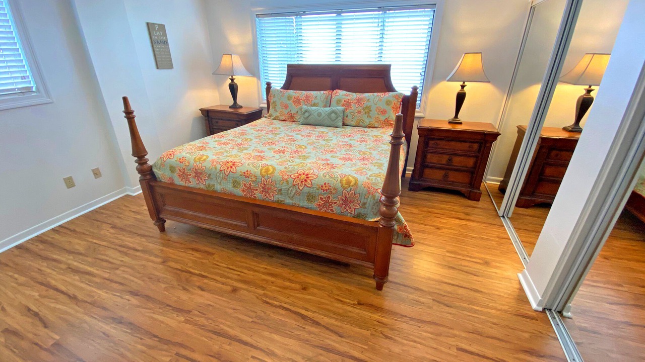 Photo of Bedroom in Pensacola Beach