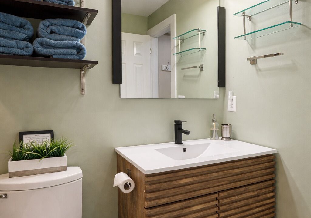 Photo of Bathroom in H Street Corridor