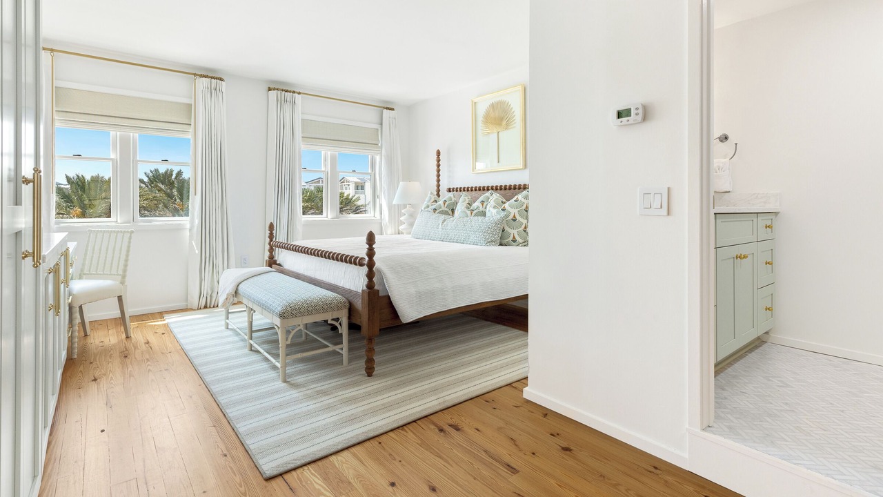 Photo of Bedroom in Seaside