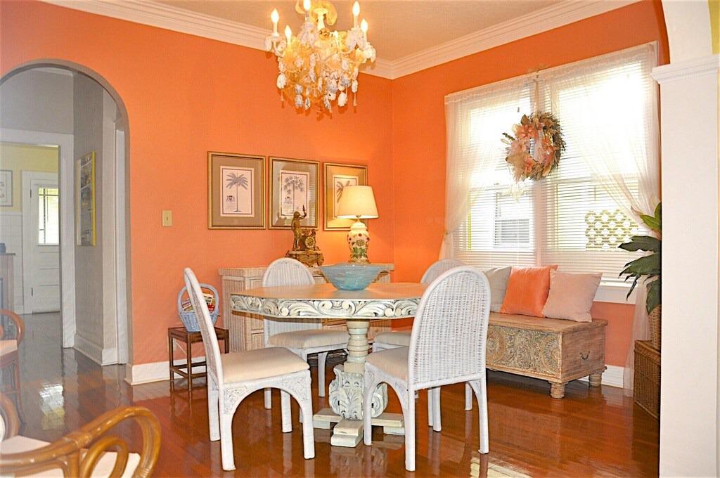Photo of Livingroom in Historic Old Northeast