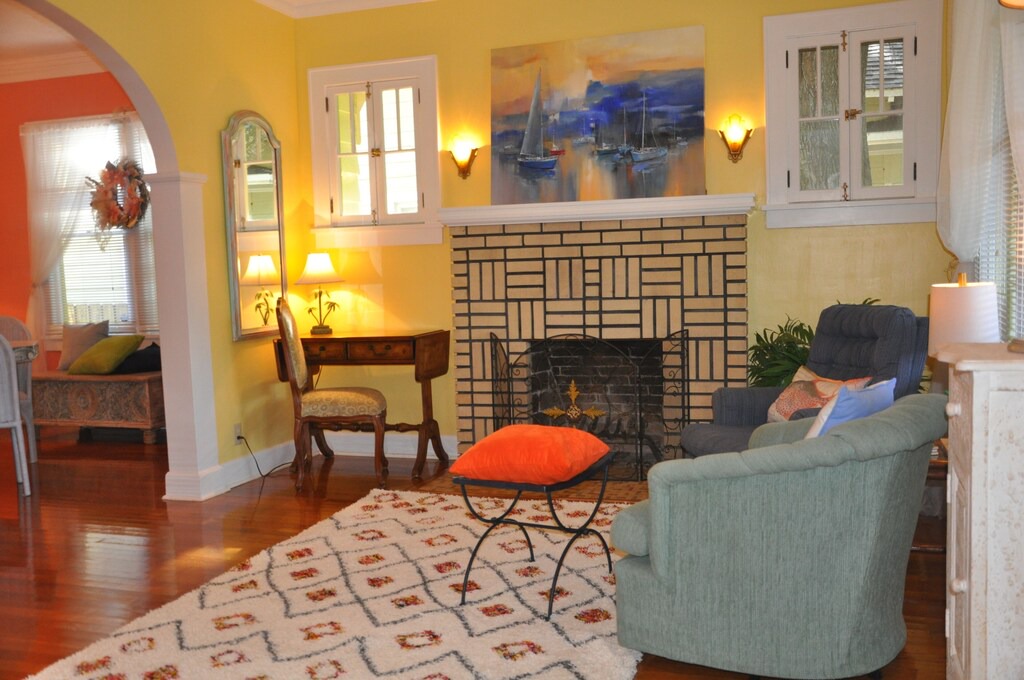 Photo of Livingroom in Historic Old Northeast